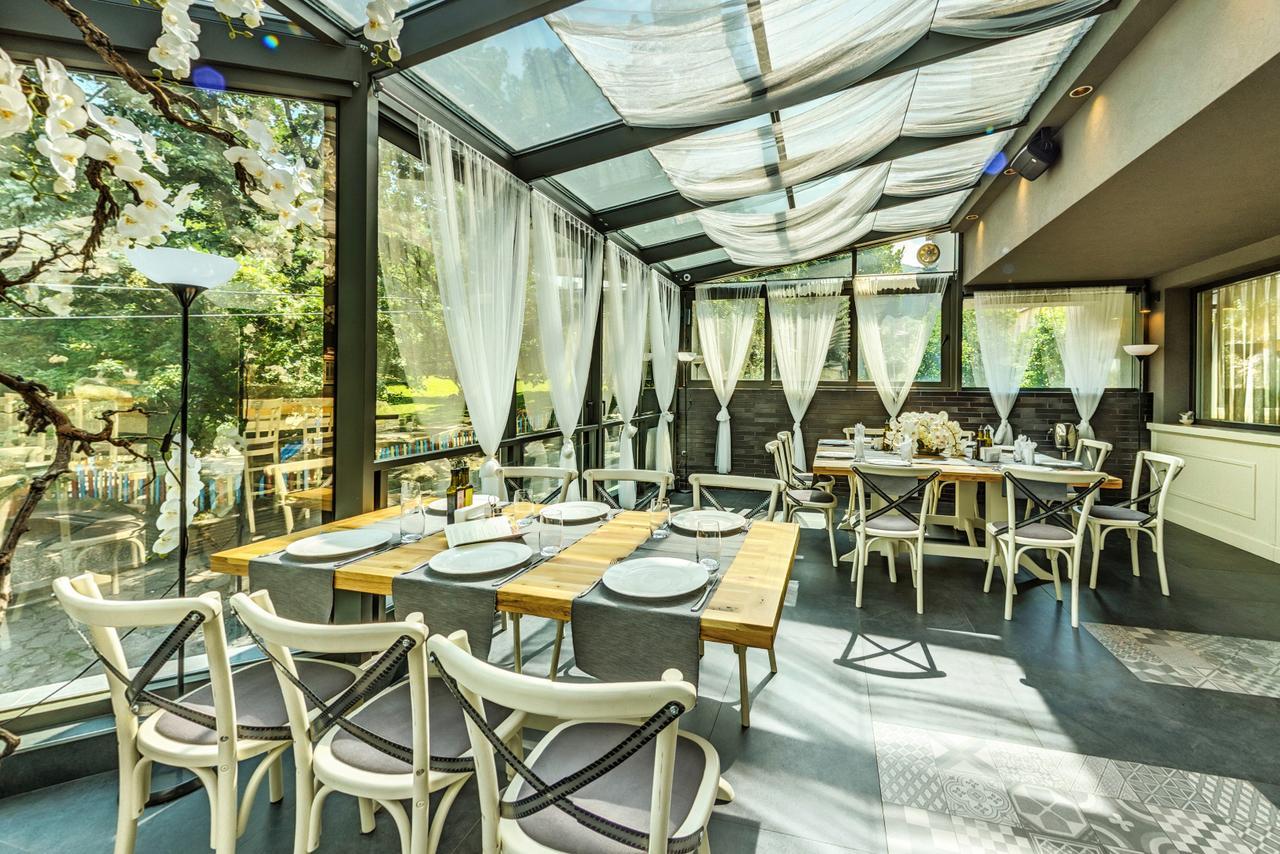 Seasons Design - Free Parking Hotel Sofia